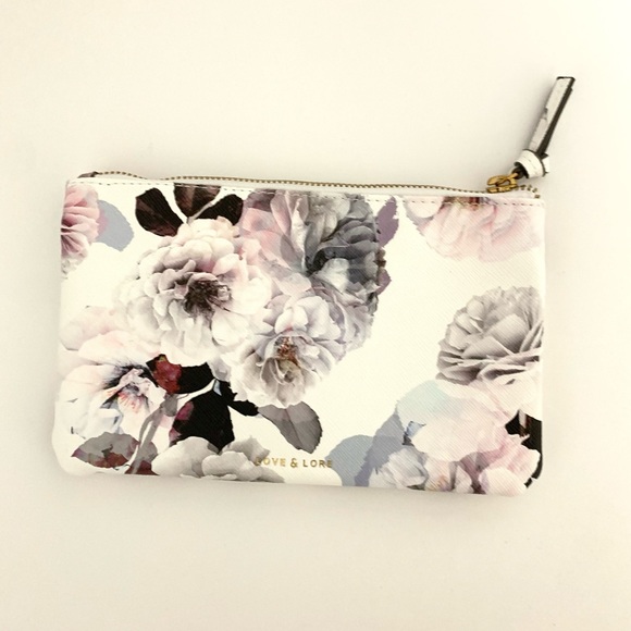 Small Floral Zipper Bag 🌺 - Picture 2 of 4